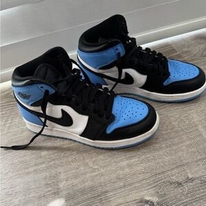 Youth Sz 6.5Y-Jordan Black and Blue Sneakers